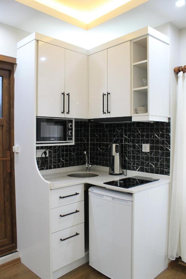 Beyoglu Asmalimescit'Te Mobilyali Balkonlu Daire Apartment อิสตันบูล ภายนอก รูปภาพ